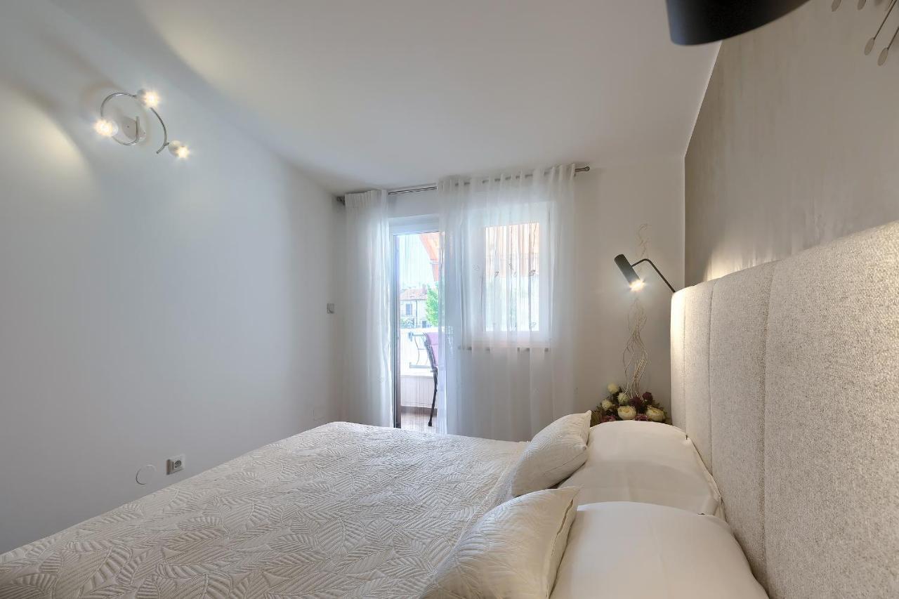 רוביני Apartment Palm View II מראה חיצוני תמונה