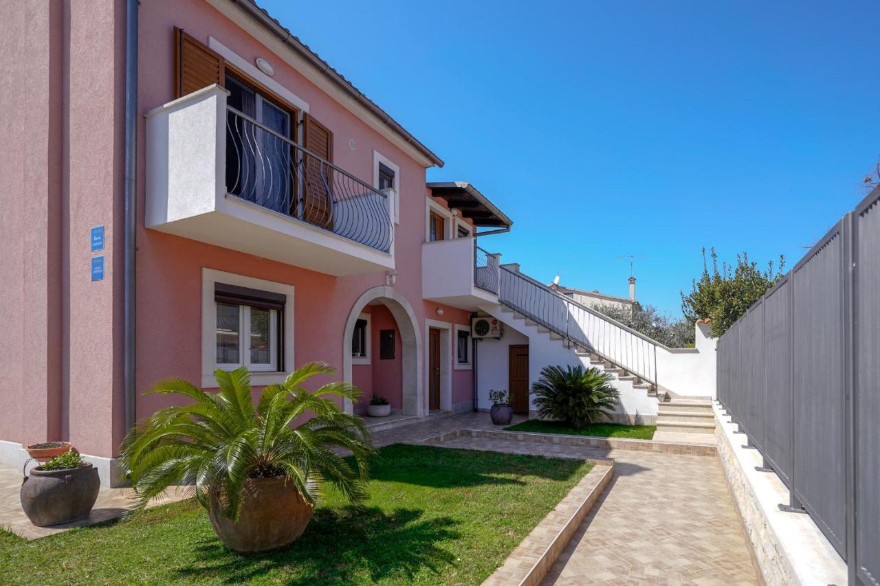 רוביני Apartment Palm View II מראה חיצוני תמונה
